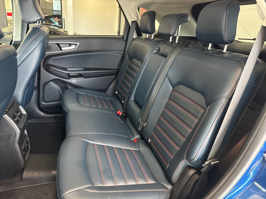 2024 Ford Edge SEL photo 18