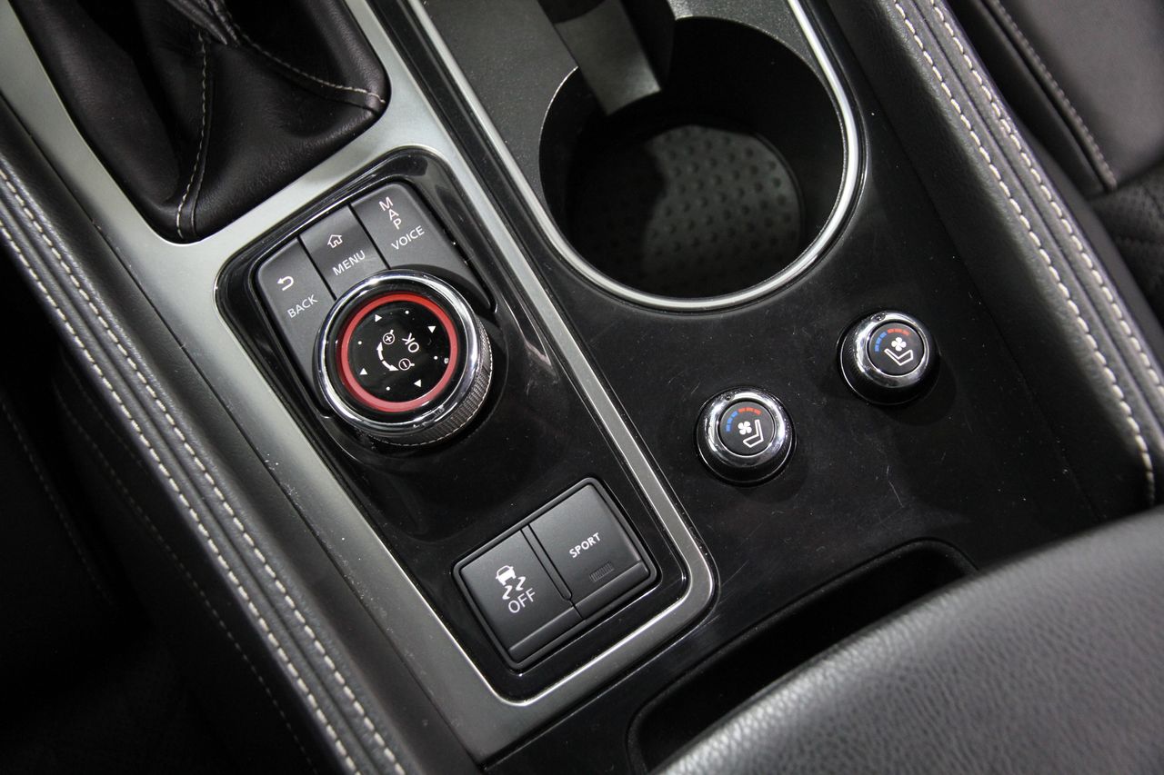 2022 Nissan Maxima Platinum photo 14