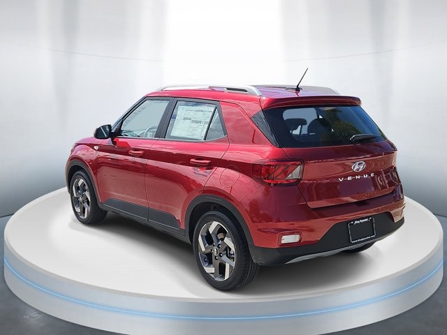 2025 Hyundai Venue SEL photo 3