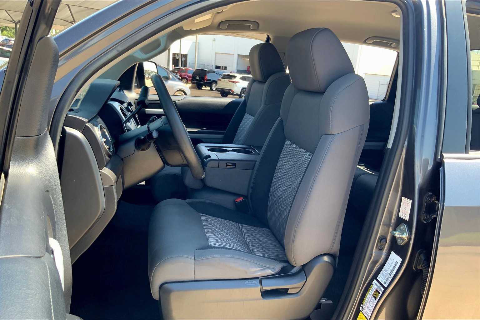 2020 Toyota Tundra SR5 Grade photo 7