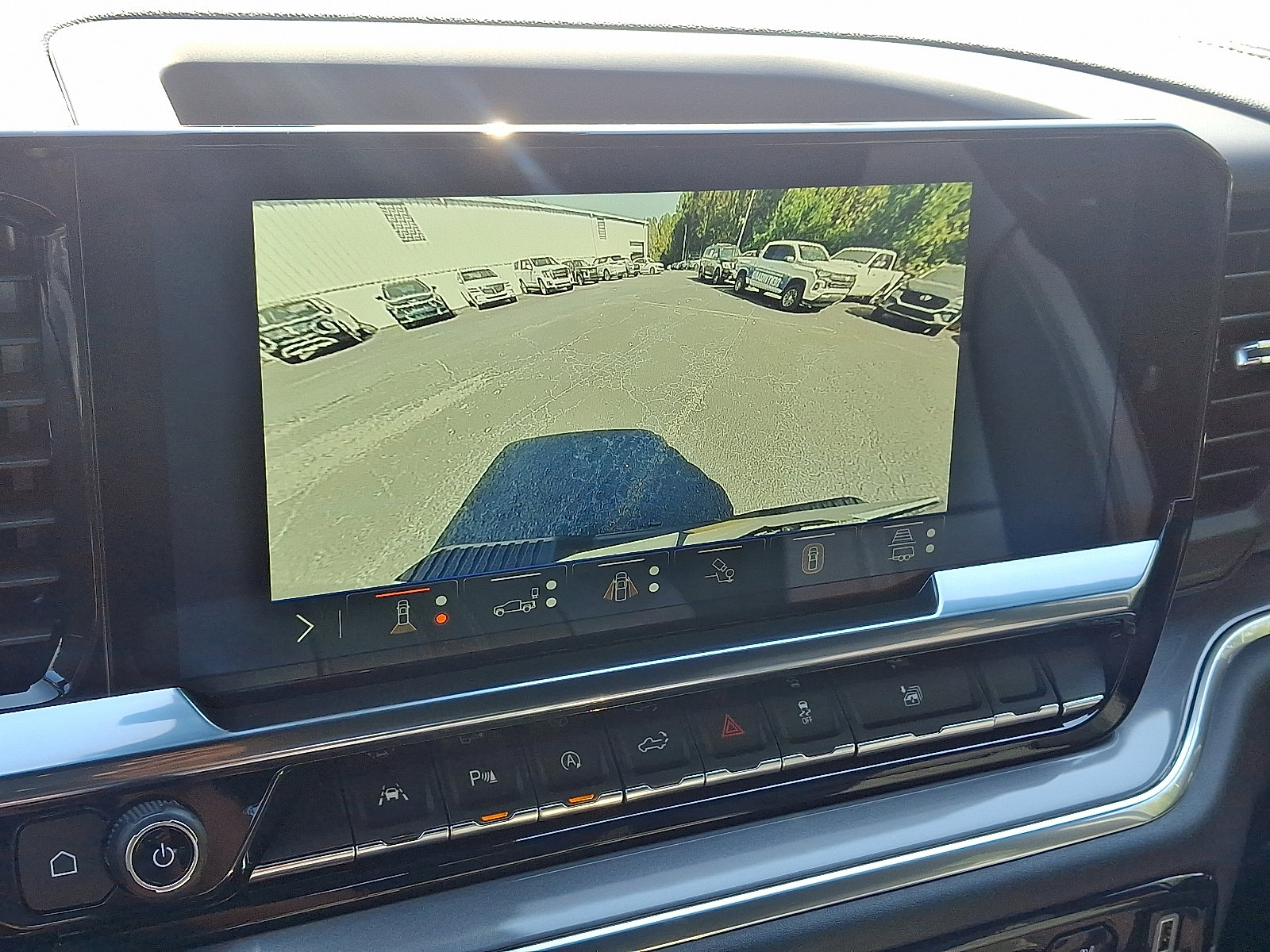 2024 Chevrolet Silverado 1500 High Country photo 17