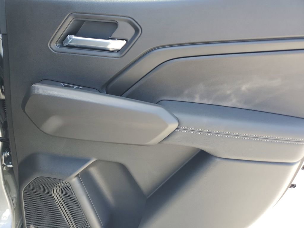 2025 Chevrolet Colorado Work Truck LT photo 40
