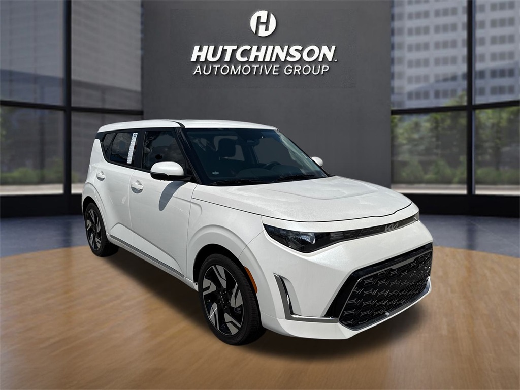 2025 Kia Soul GT-Line's photo