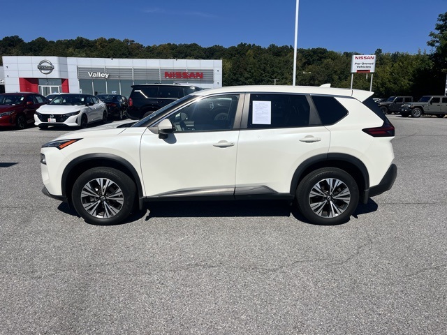 2023 Nissan Rogue SV photo 2