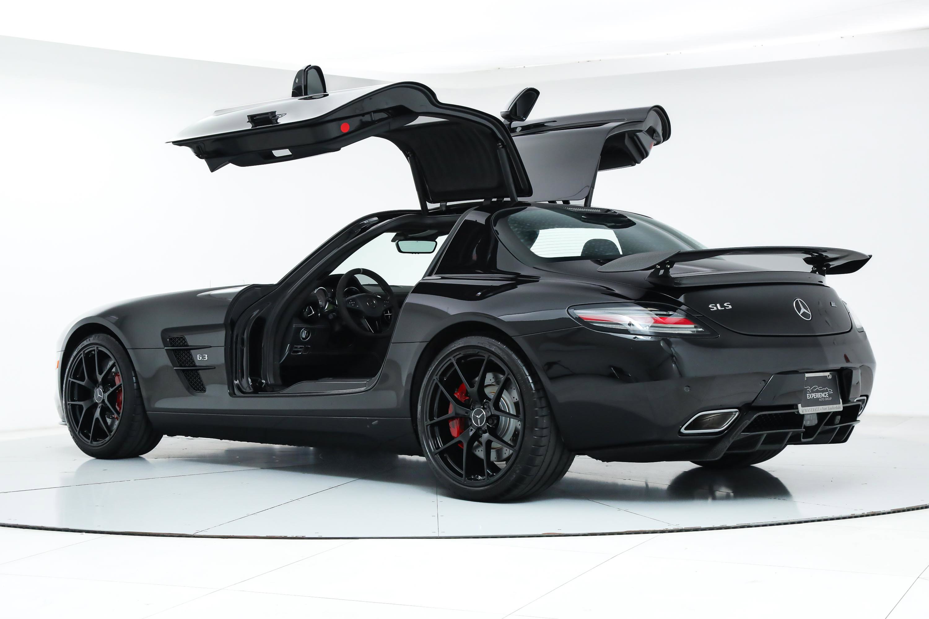 2015 Mercedes Benz SLS AMG photo 16