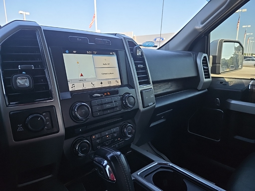 2018 Ford F-150 Lariat photo 16