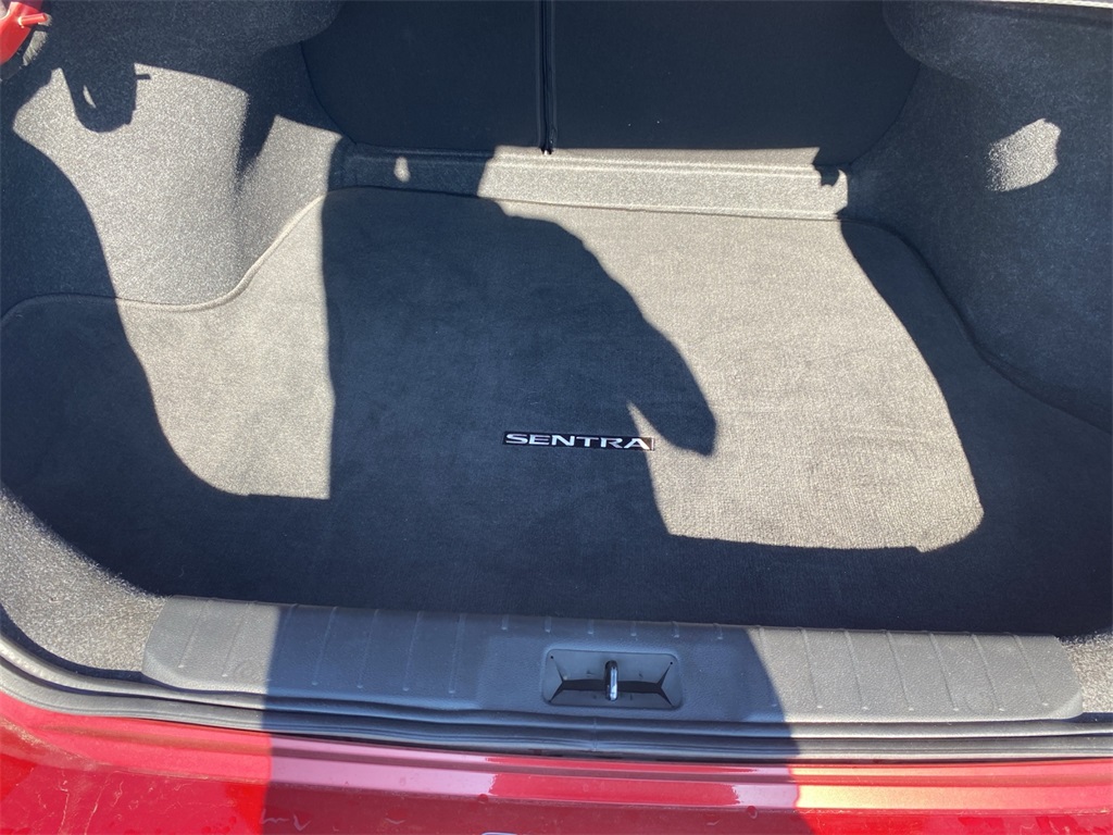 2022 Nissan Sentra SR photo 25
