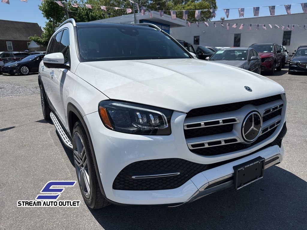 2022 Mercedes Benz GLS 450 4MATIC photo 2