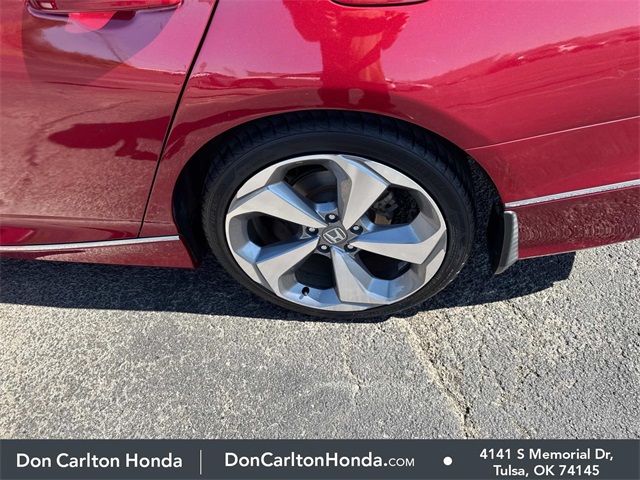 2018 Honda Accord Touring photo 24