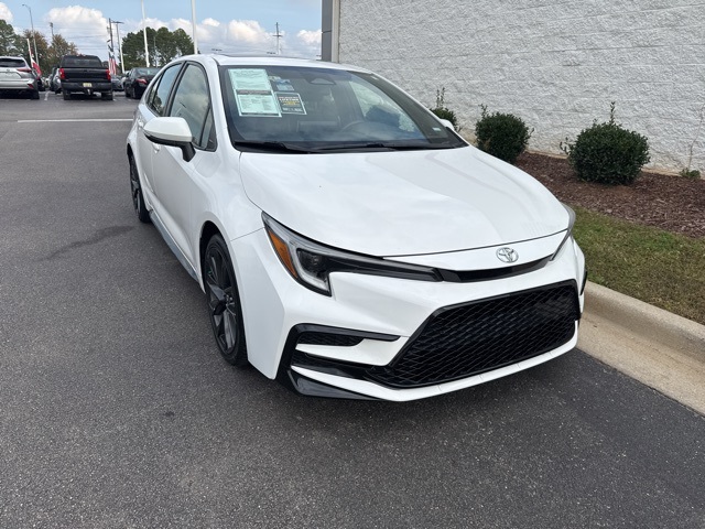 2023 Toyota Corolla XSE's photo