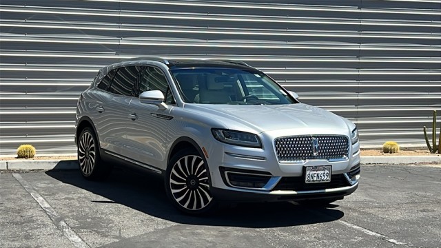 2019 Lincoln Nautilus Black Label's photo