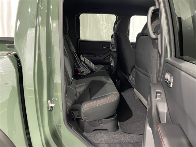 2025 Nissan Frontier PRO-4X photo 11