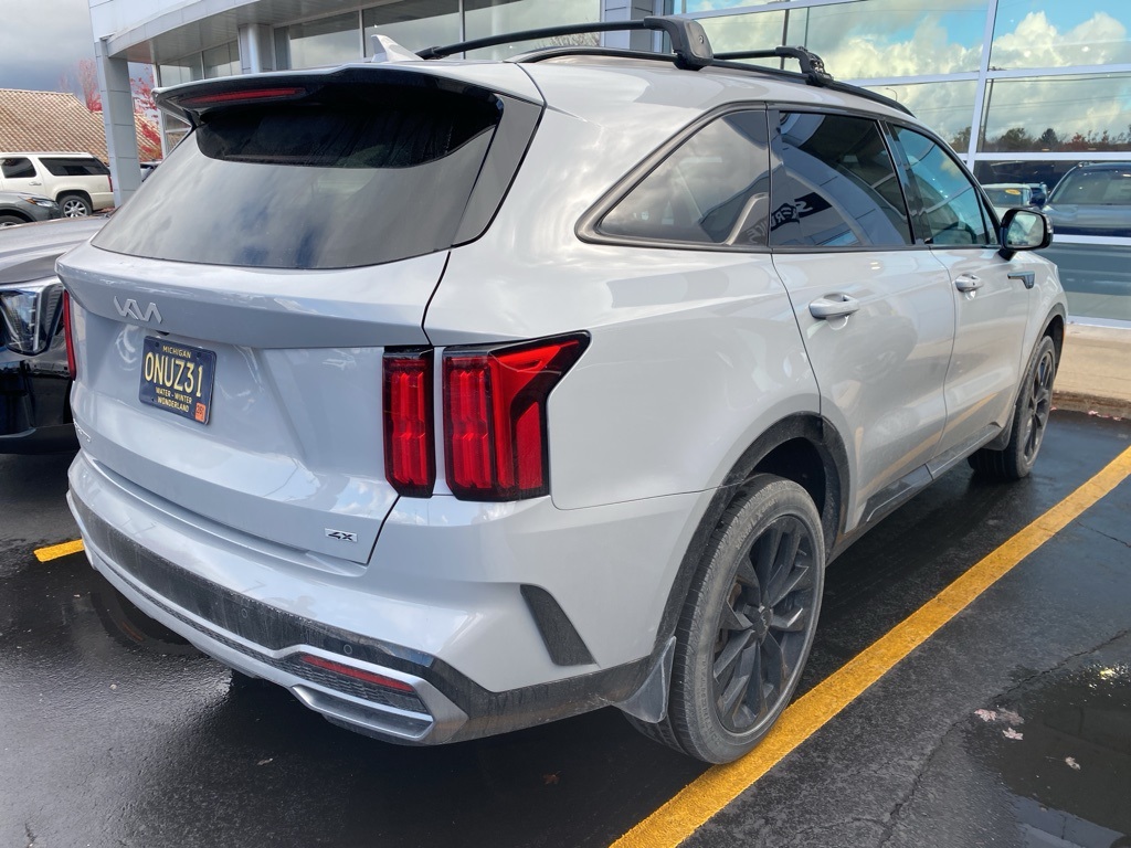 2023 Kia Sorento SX photo 4