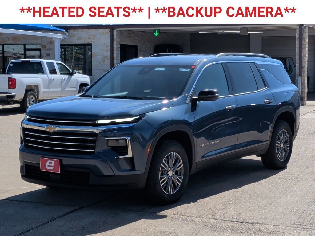 2026 Chevrolet Traverse photo 2