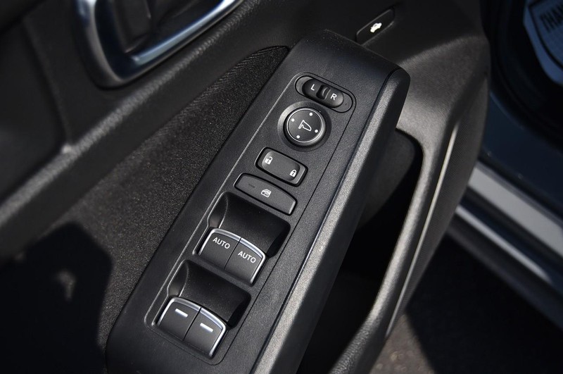 2025 Honda Civic Sport photo 8