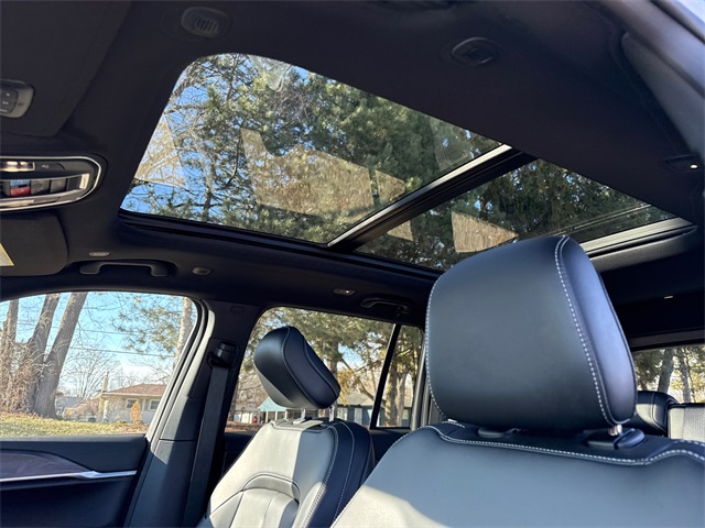 2025 Jeep Grand Cherokee Limited photo 5