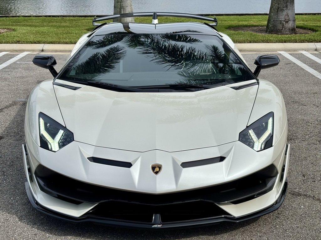 2020 Lamborghini Aventador SVJ Roadster photo 3