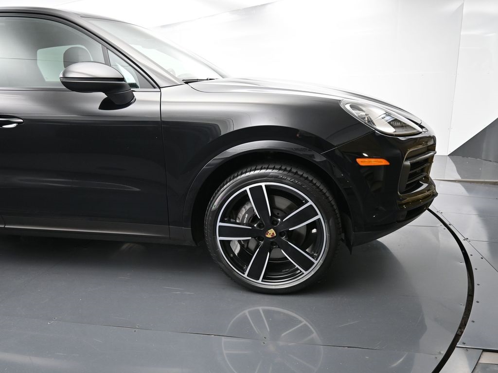 2023 Porsche Cayenne Base photo 17