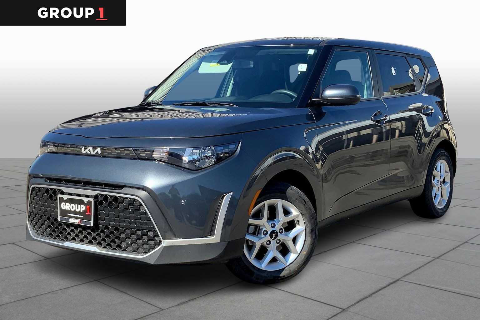 2024 Kia Soul LX's photo