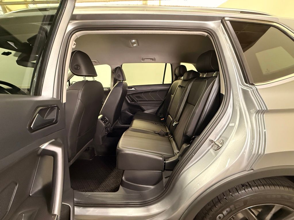 2024 Volkswagen Tiguan SE Wolfsburg Edition photo 16