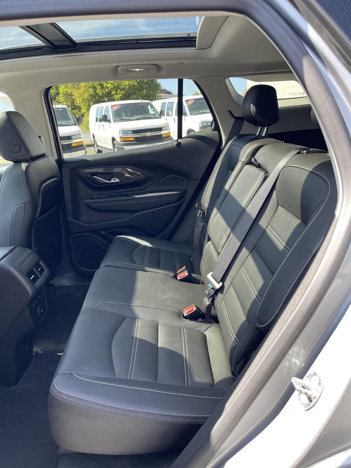 2024 Gmc Terrain Denali photo 13