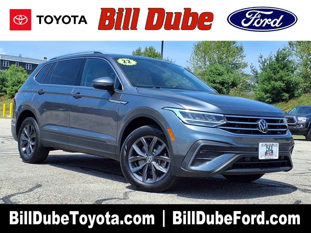 Used 2022  Volkswagen 2.0T SE image 1