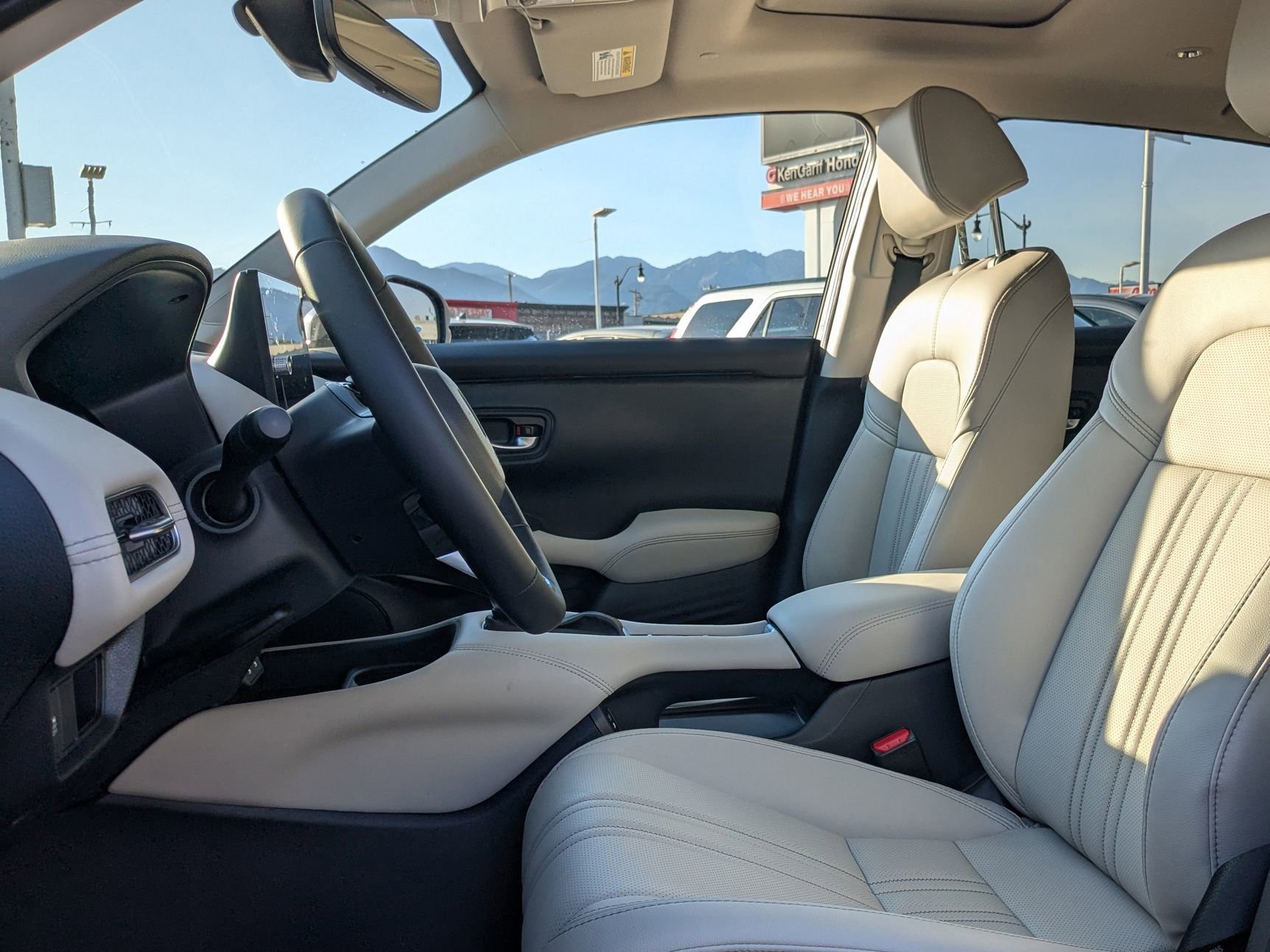 2026 Honda HR-V EX-L photo 14