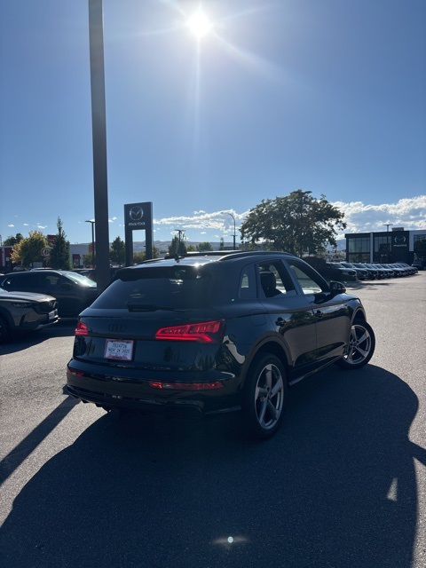 2020 Audi Q5 2.0T Premium Plus photo 2