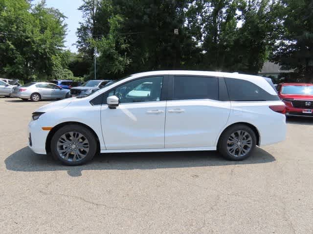2025 Honda Odyssey Touring photo 2