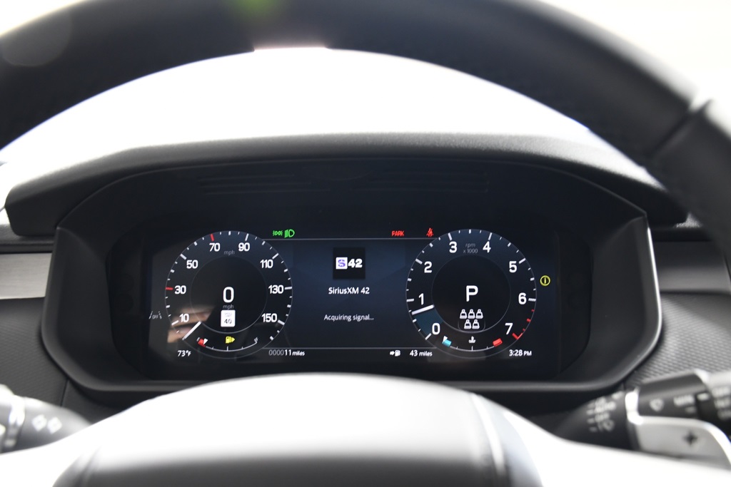 2025 Land Rover Discovery SE photo 28