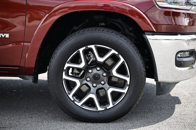 2025 Ram 1500 Laramie photo 3