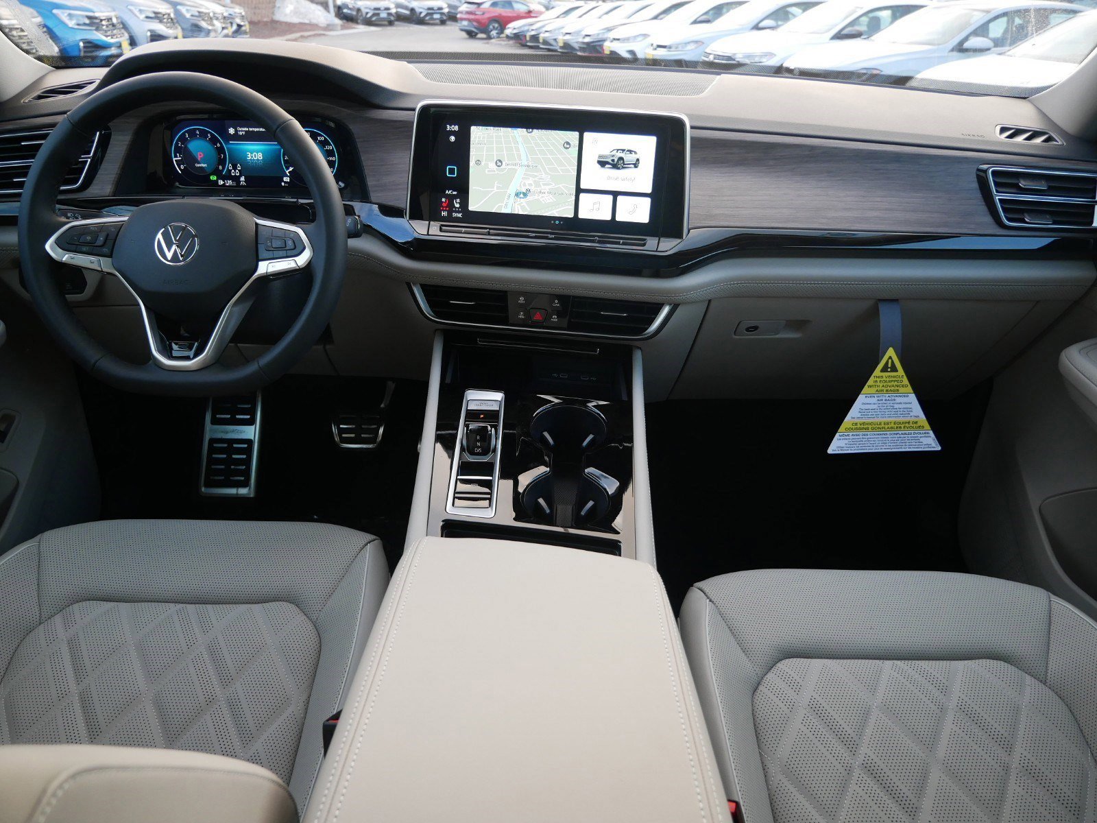 2025 Volkswagen Atlas SEL Premium R-Line photo 4