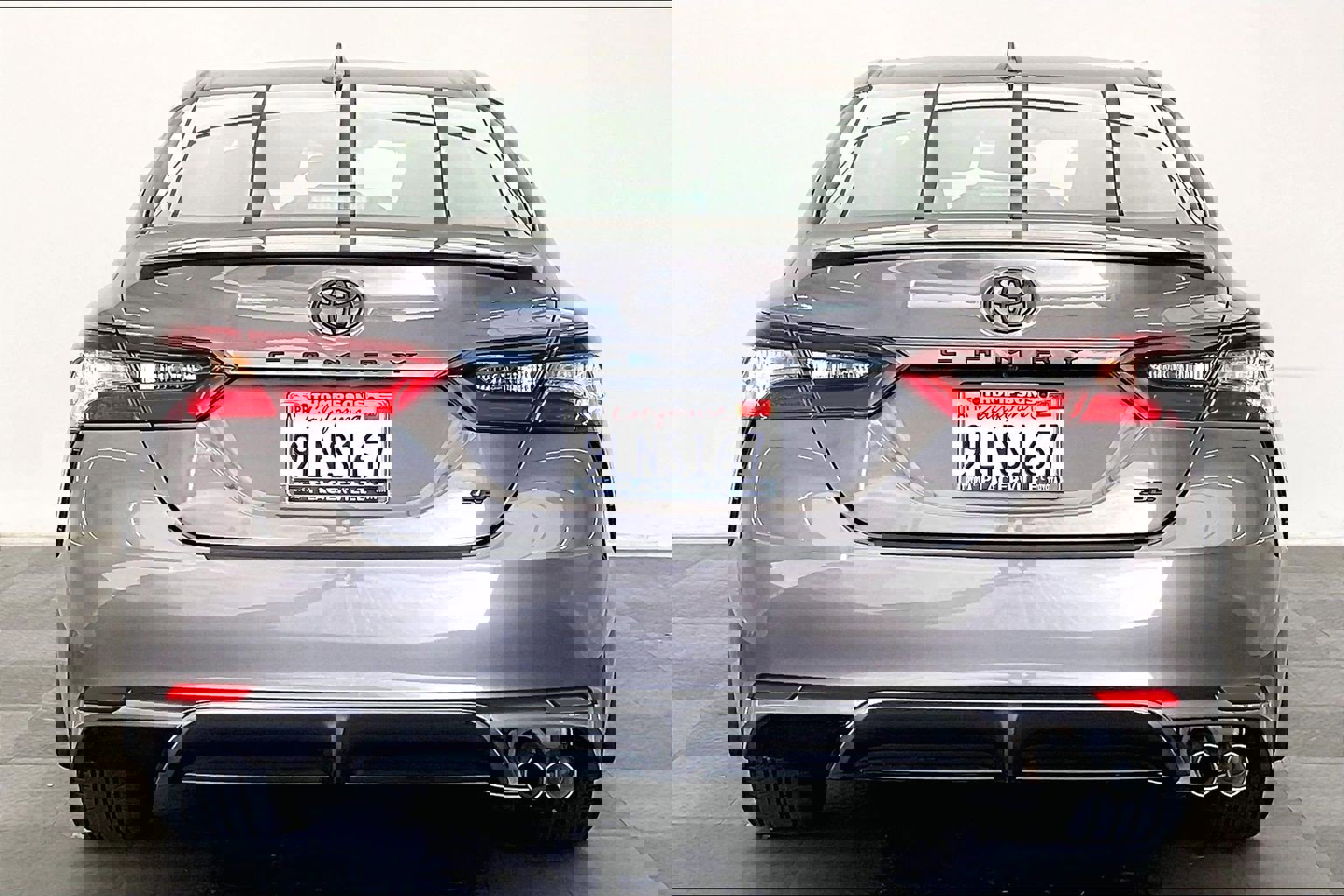 2024 Toyota Camry SE photo 3