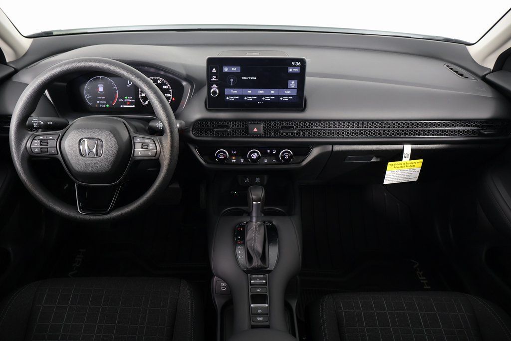 2026 Honda HR-V LX photo 4