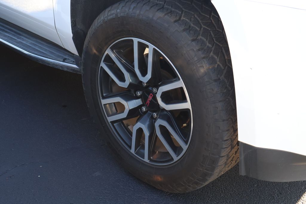 2019 Gmc Yukon SLT photo 5