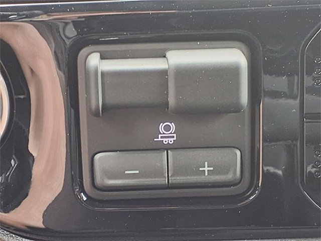 2025 Chevrolet Silverado 1500 LT photo 19