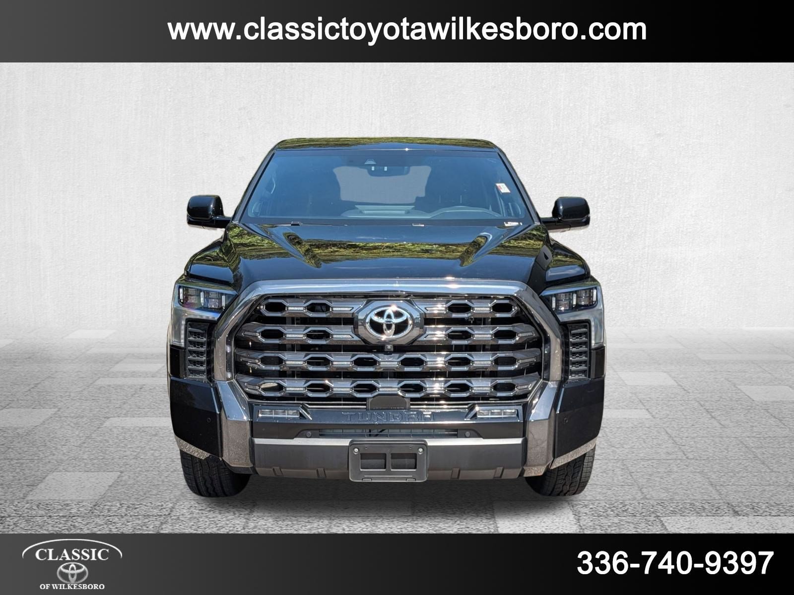 2022 Toyota Tundra Platinum photo 2