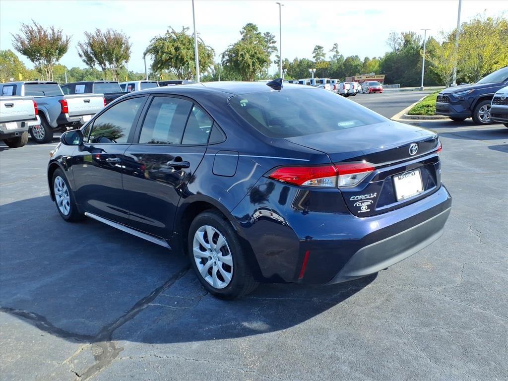2024 Toyota Corolla LE photo 3