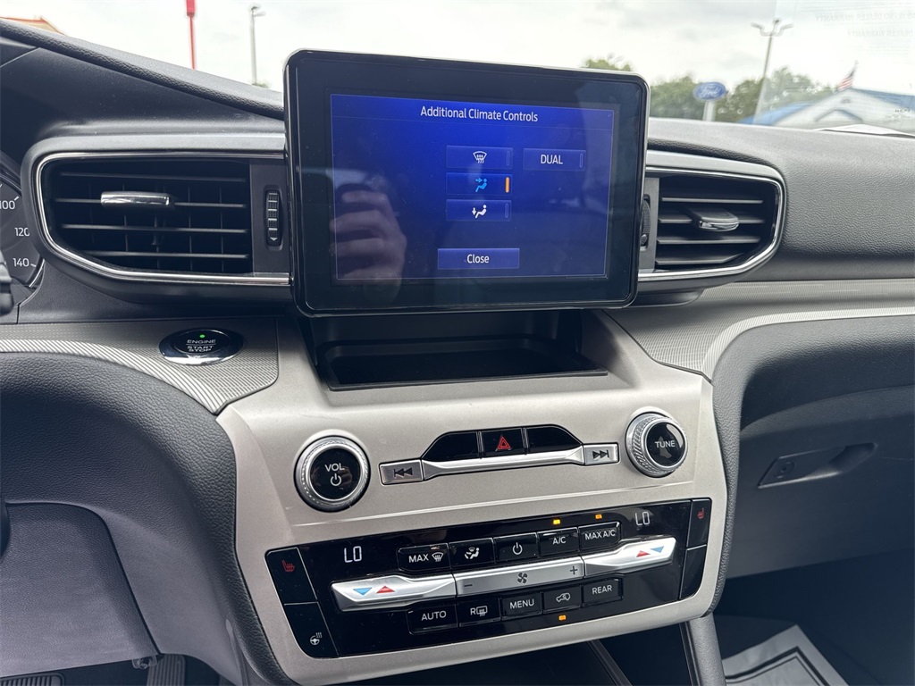 2021 Ford Explorer XLT photo 19