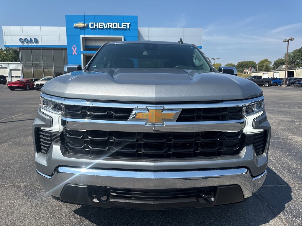 2024 Chevrolet Silverado 1500 LT photo 8