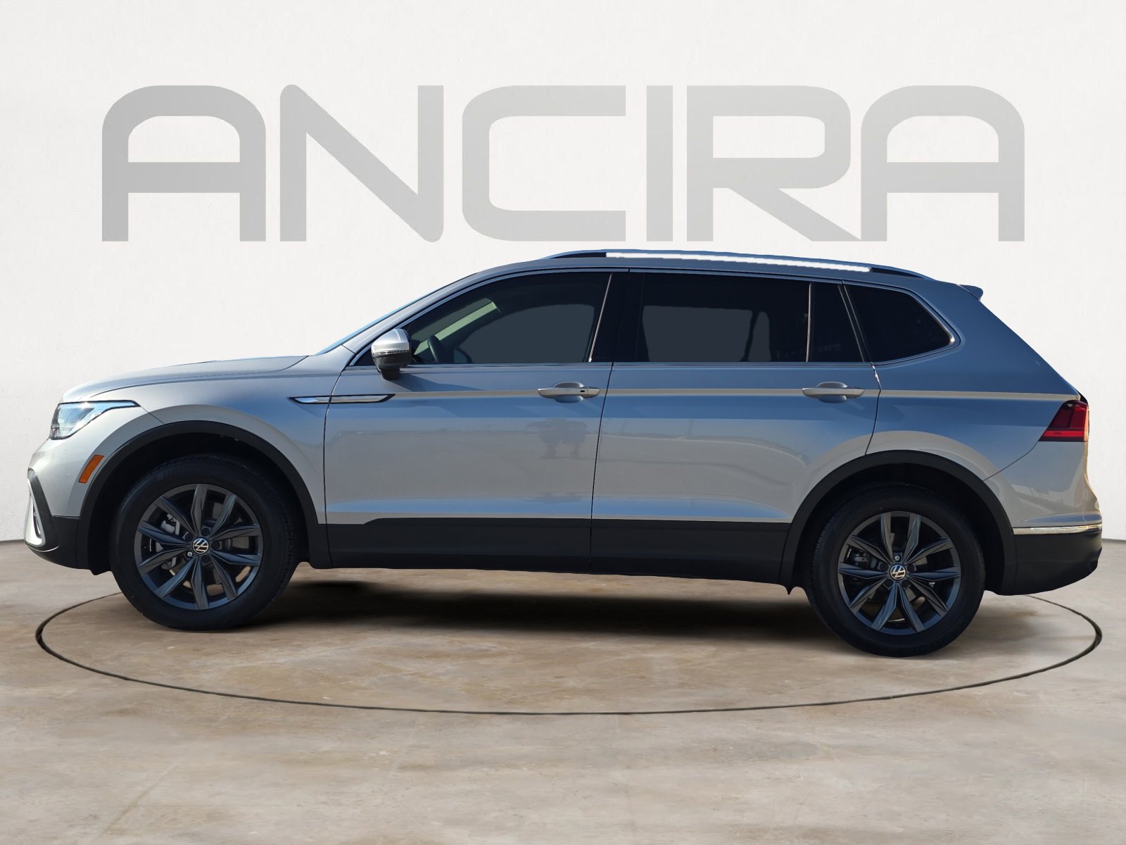 2023 Volkswagen Tiguan SE photo 7
