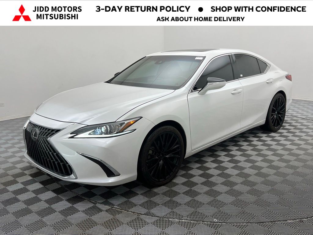 2023 Lexus ES 350's photo
