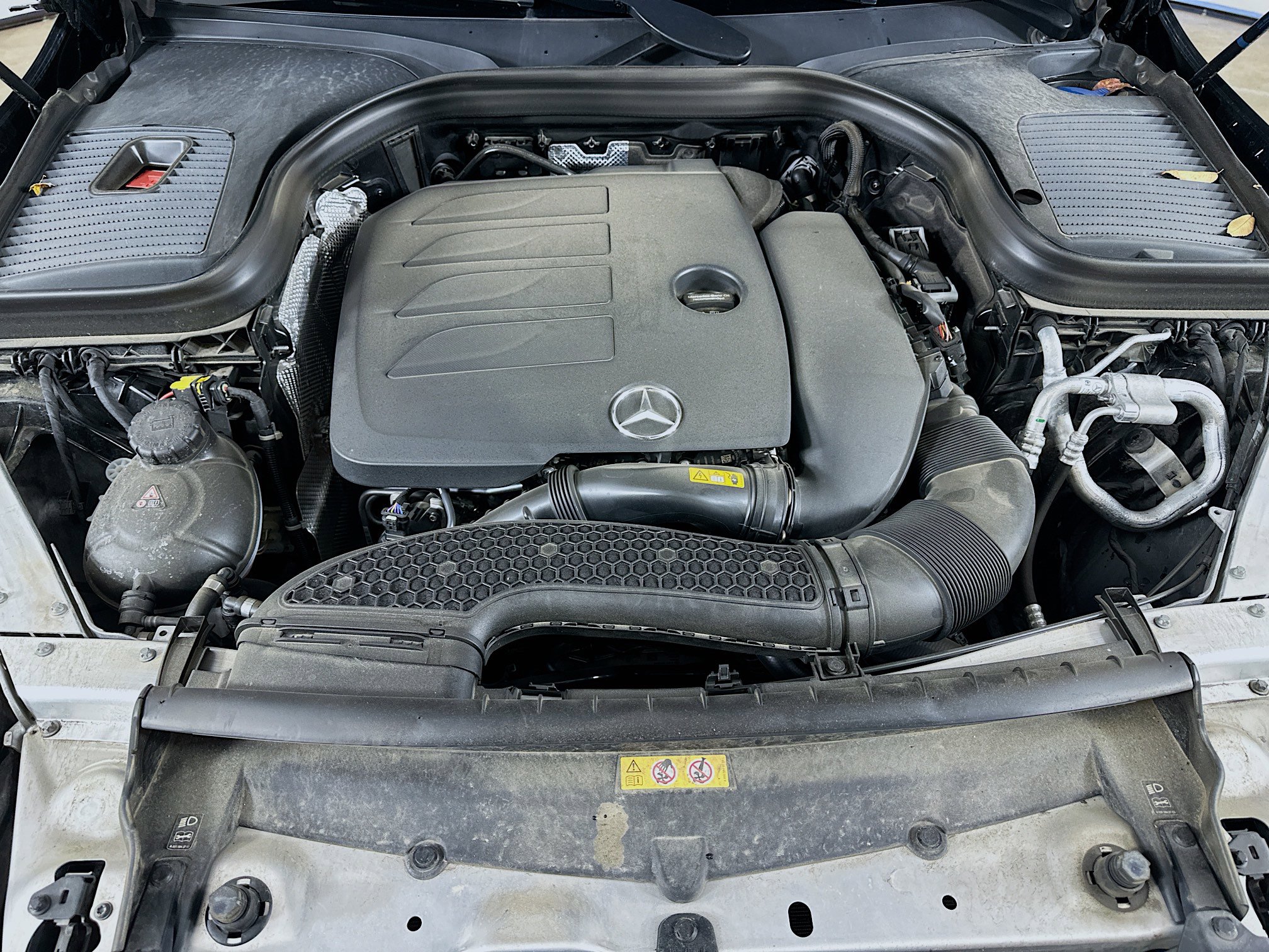 2022 Mercedes Benz GLC 300 4MATIC photo 9