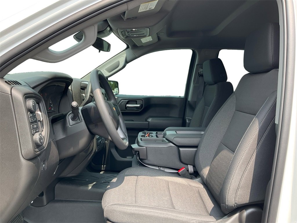 2025 Chevrolet Silverado 1500 Custom photo 22
