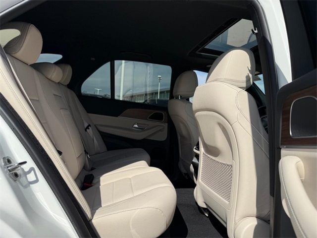 2025 Mercedes Benz GLE 450 4MATIC photo 6