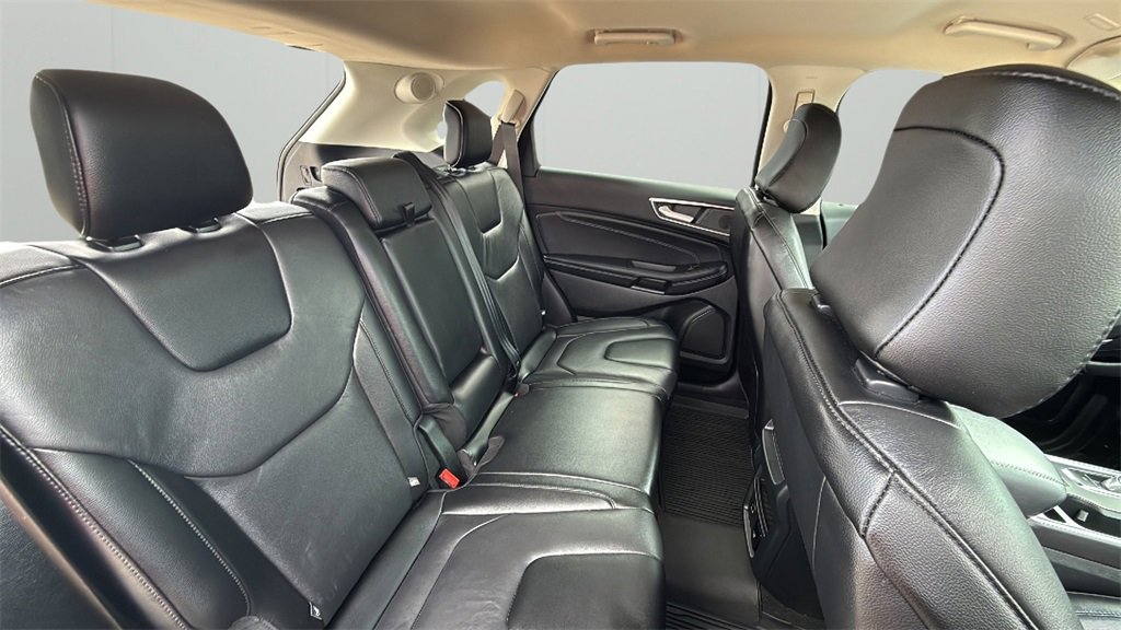 2022 Ford Edge Titanium photo 31