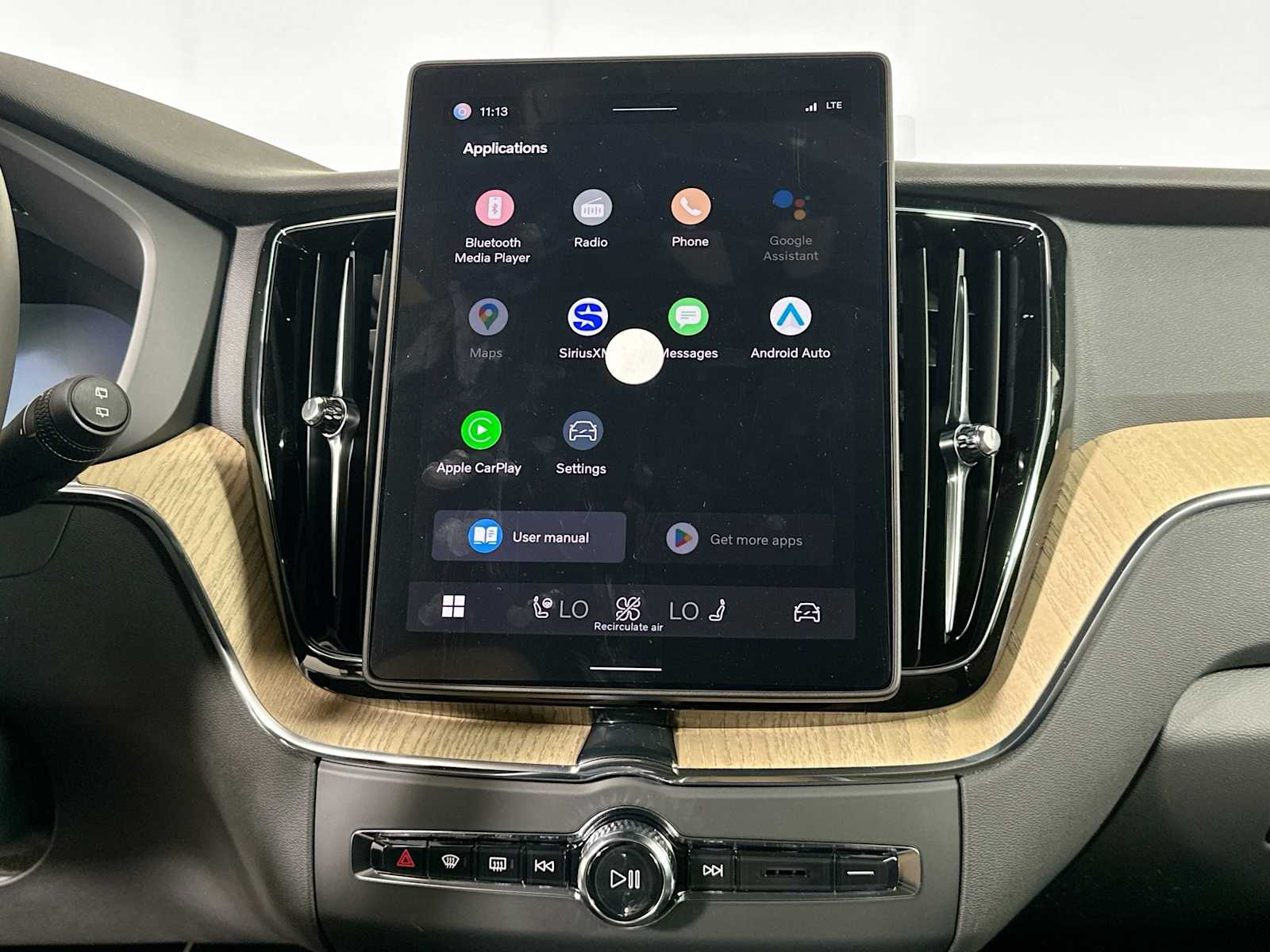 2026 Volvo XC60 B5 Plus photo 13