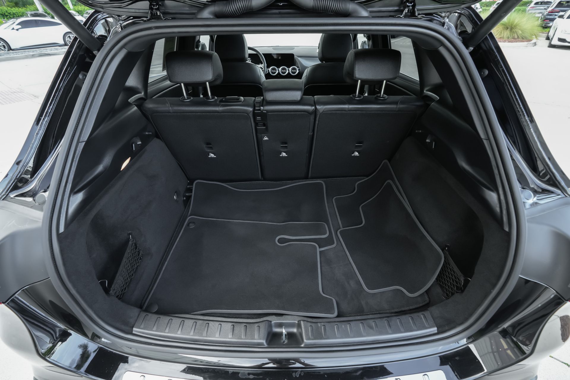 2025 Mercedes Benz GLA 250 4MATIC photo 38