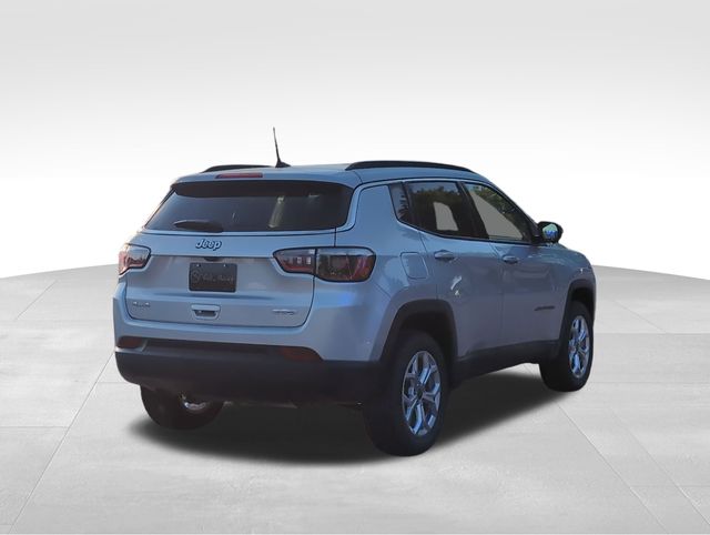 2025 Jeep Compass Latitude photo 5