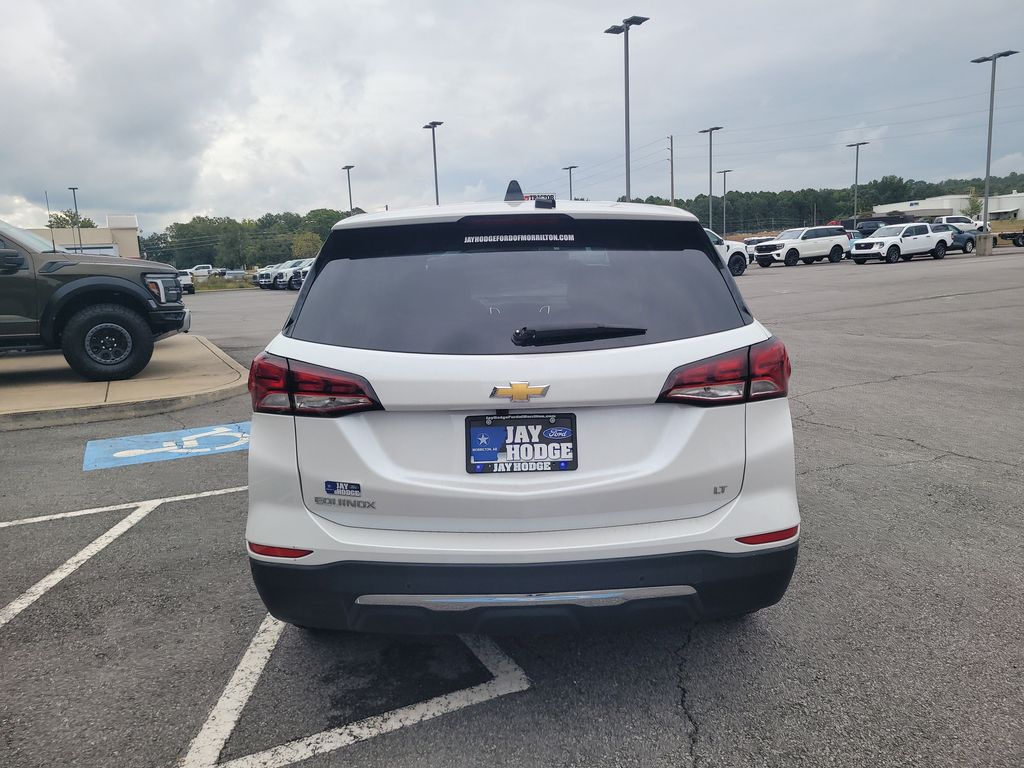 2024 Chevrolet Equinox LT photo 4